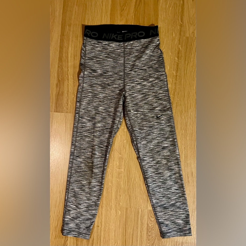 Nike Pro Cropped Leggings